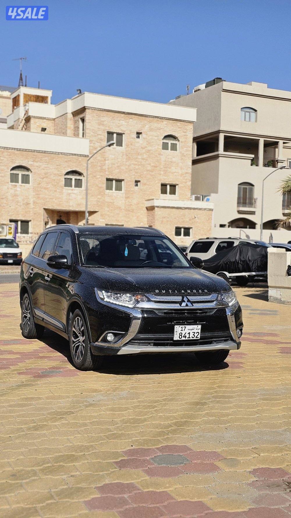 للبيع ميتسوبيشي اوتلاندر0