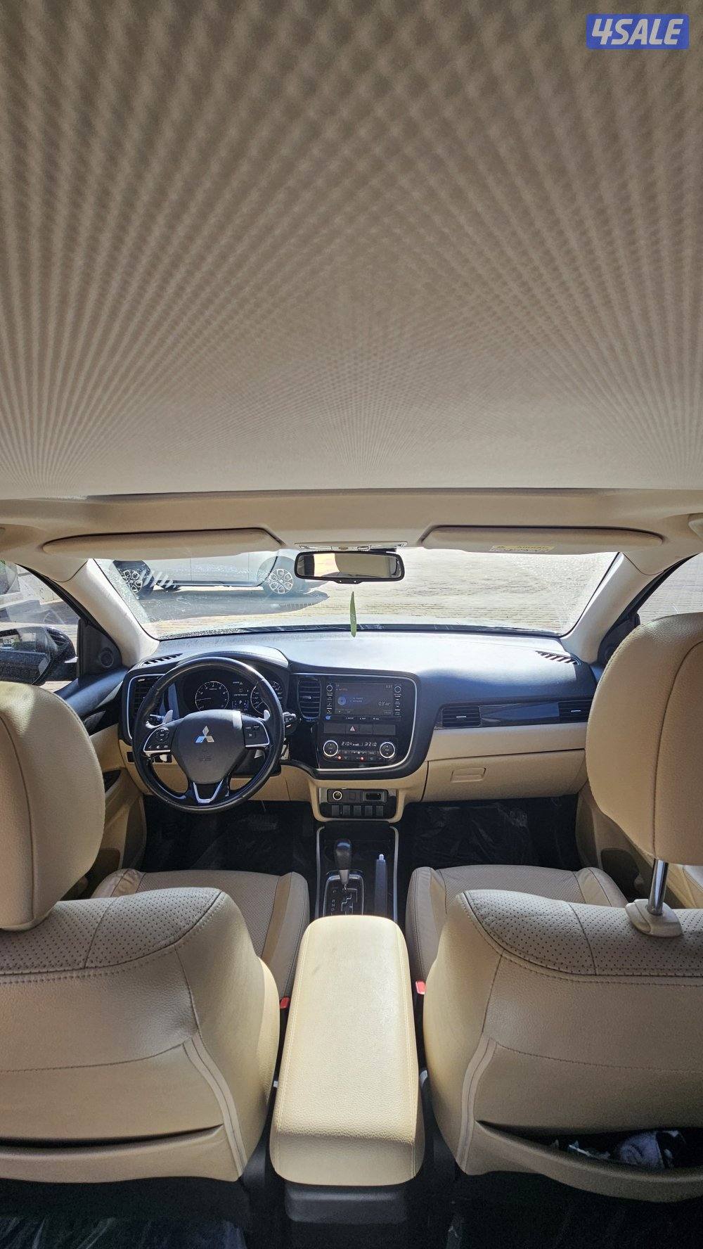 للبيع ميتسوبيشي اوتلاندر1