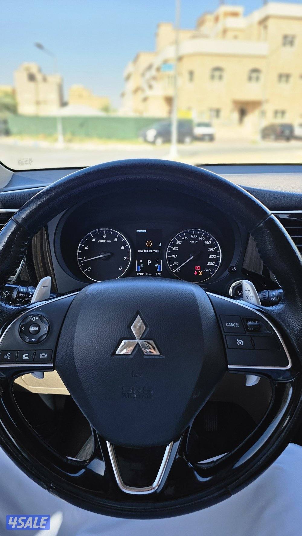 للبيع ميتسوبيشي اوتلاندر5