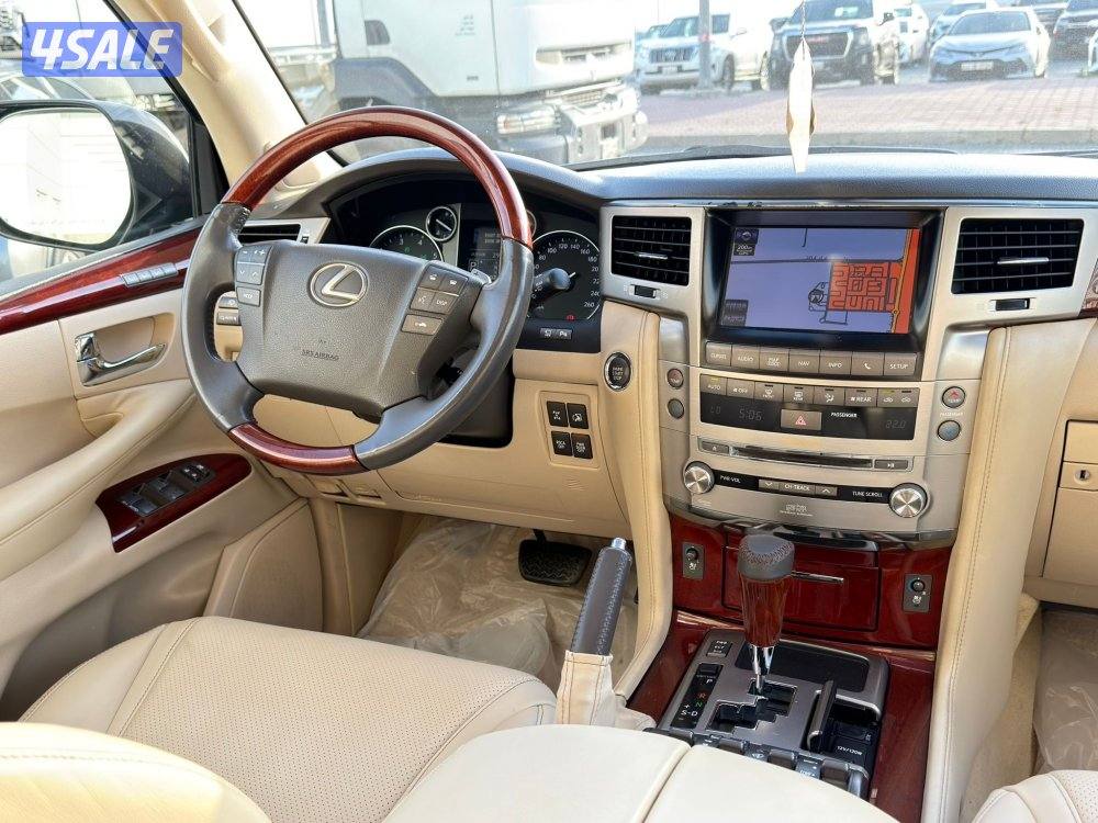 لكزس- LX موديل 20147