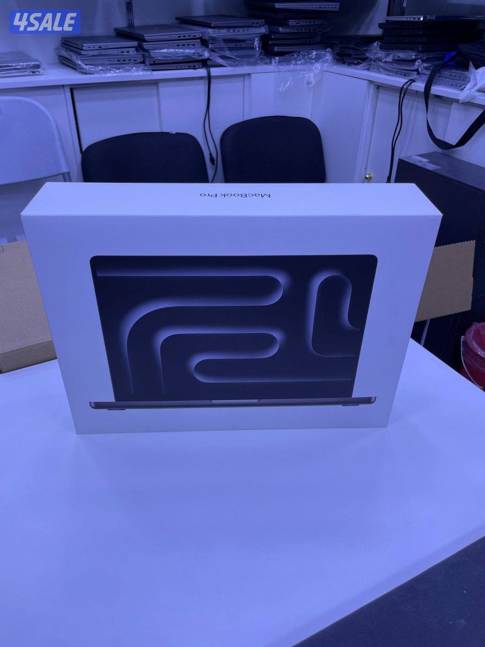 MacBook Pro M5 14-inch  جديد0