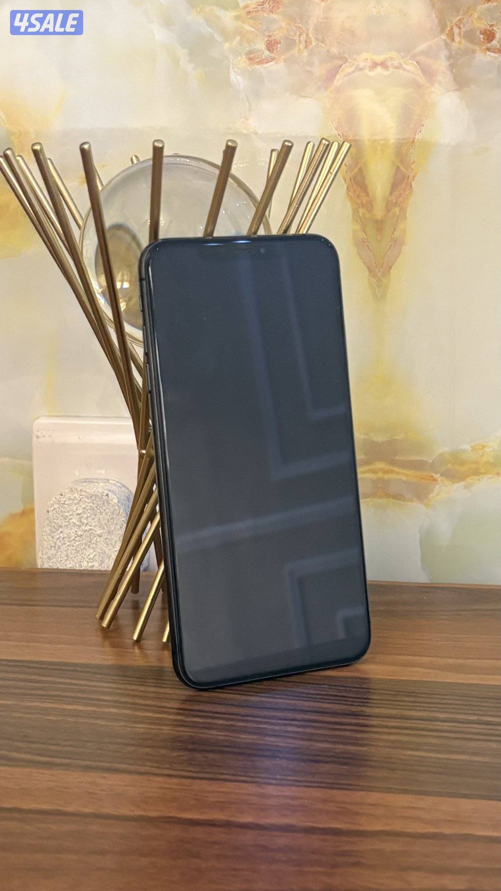 للبيع ايفون اكس ماكس نظيف مو مفتوح ولا مبدل فيه شيء البطاريه 782