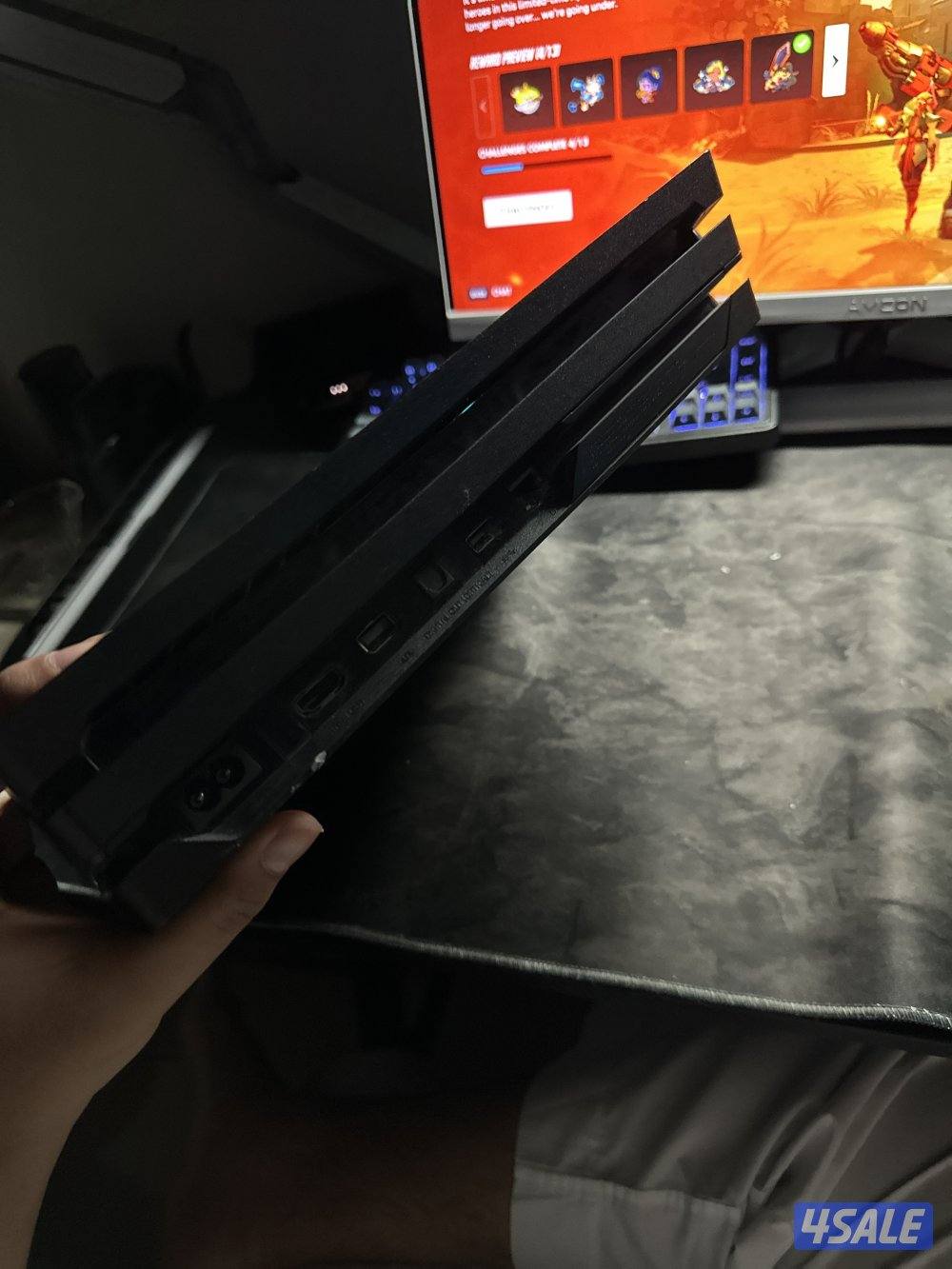 Ps4 pro / بلستيشن ٤ برو1