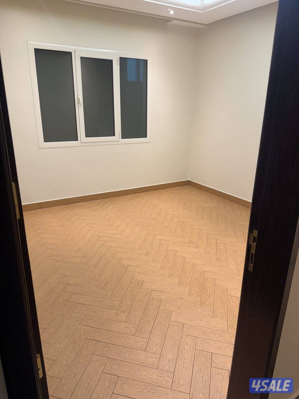 شقه لإيجار سبور ديلوكس دور اول ثلاث غرف و3 حمامات + غرف خد + غرفه غسيل8