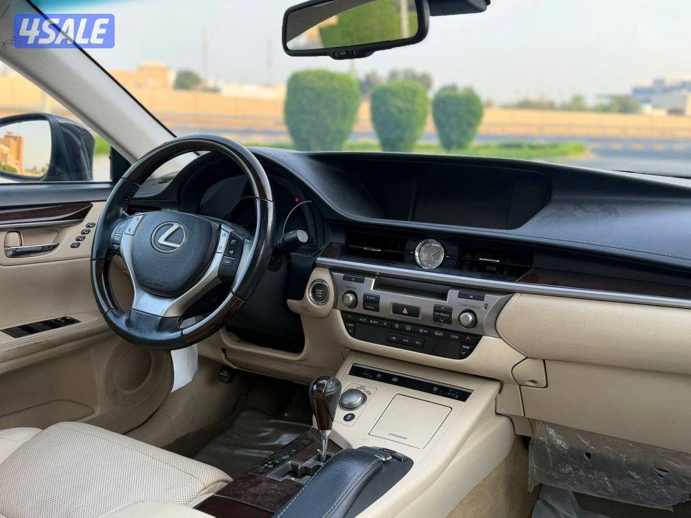 لكزس ES-350 بحالة الوكالة 20137