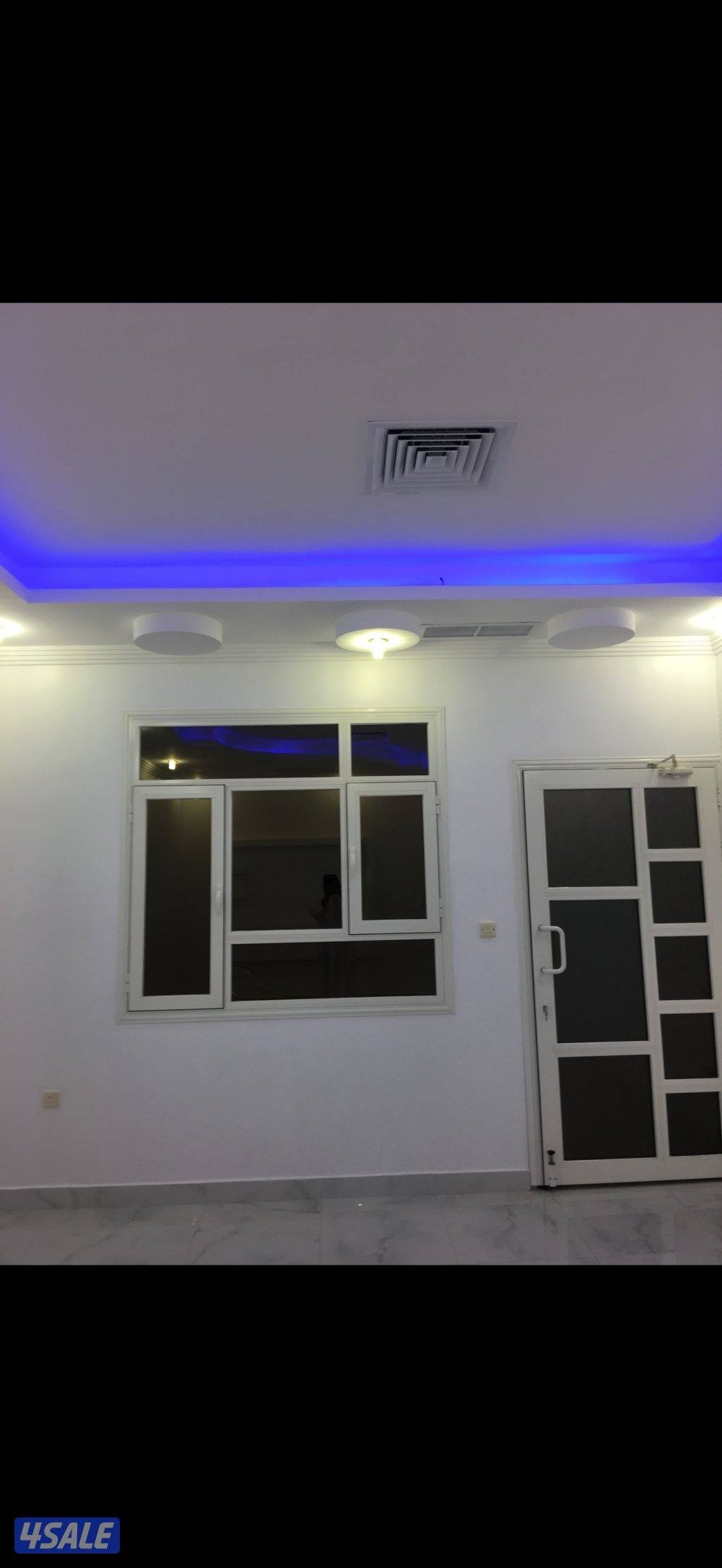 للإيجار شقة دور أرضي درج باب حاجي مستقل0