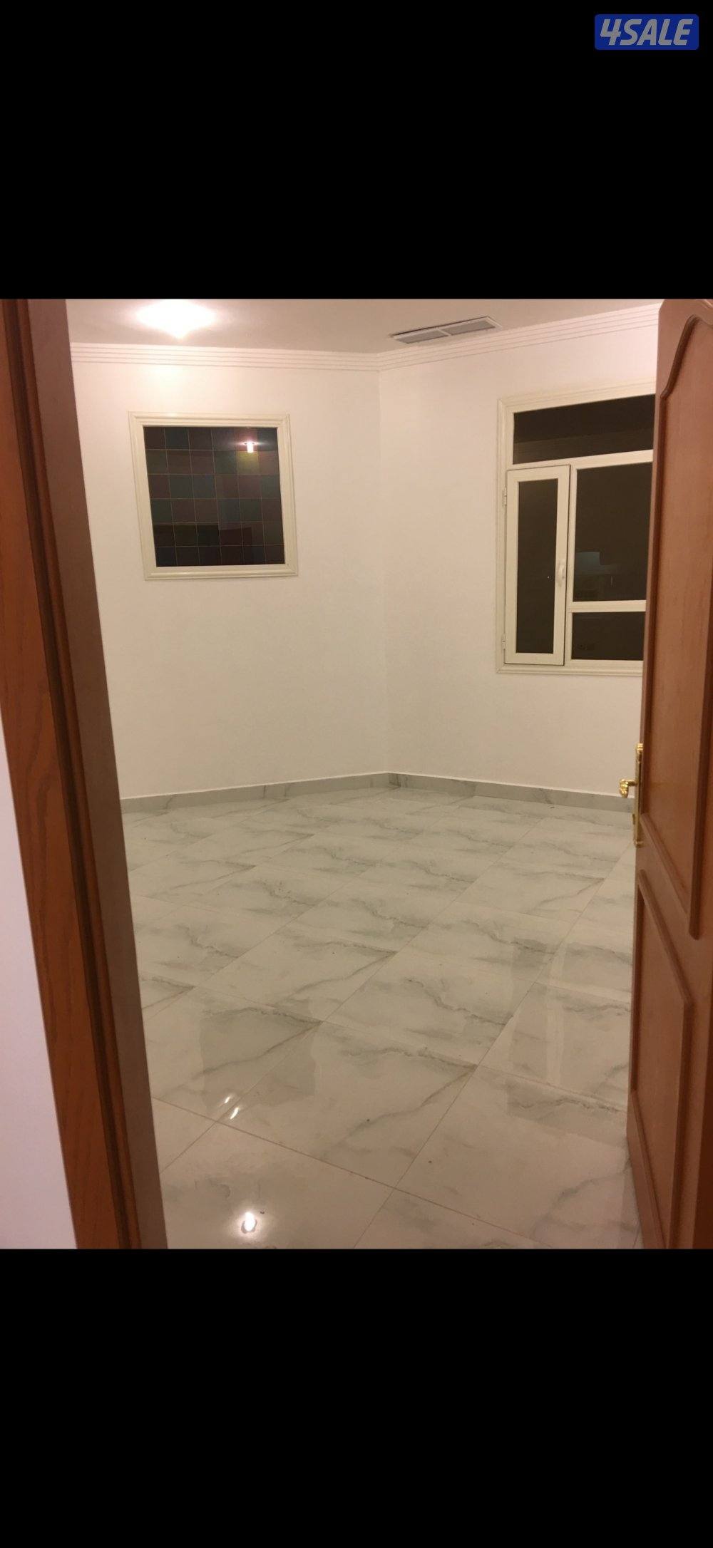 للإيجار شقة دور أرضي درج باب حاجي مستقل5