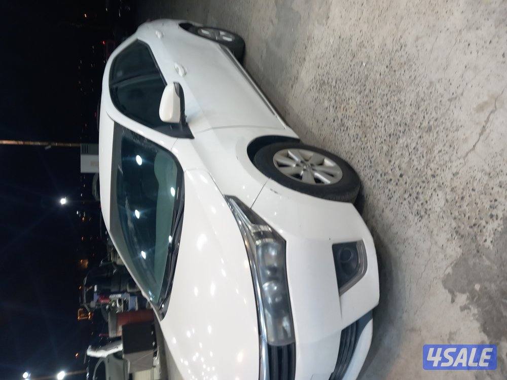 سيارة كوريلا موديل 2015 ممشي 207 الف كم0