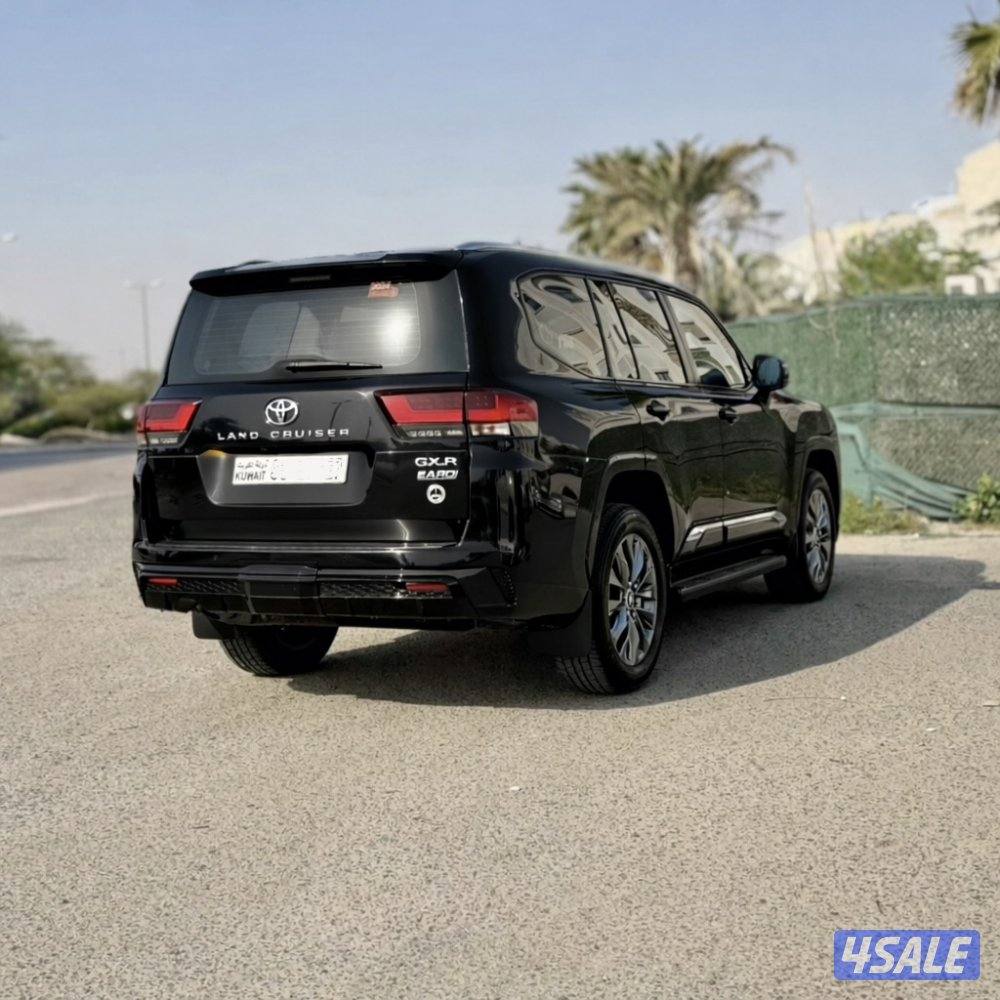 لاندكروزر GXR 2024 تحت الكفالة2
