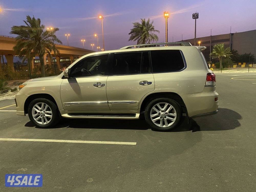 جيب لكزس موديل 2014 شرط الفحص مكينه قير شاهي4