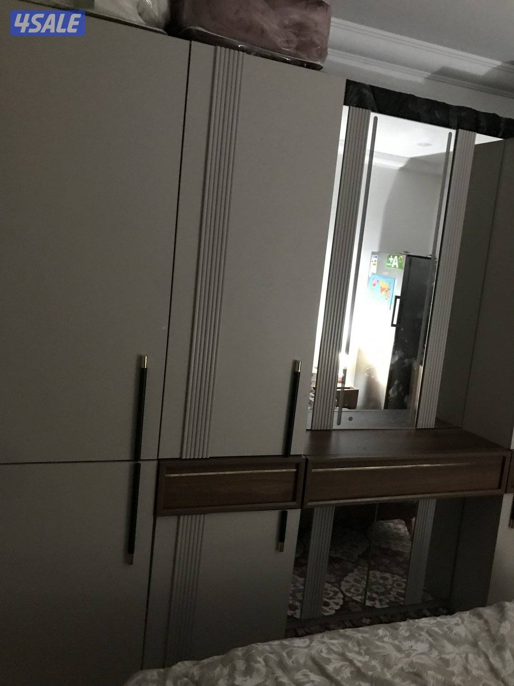 غرفه نوم للبيع شبه جديده0