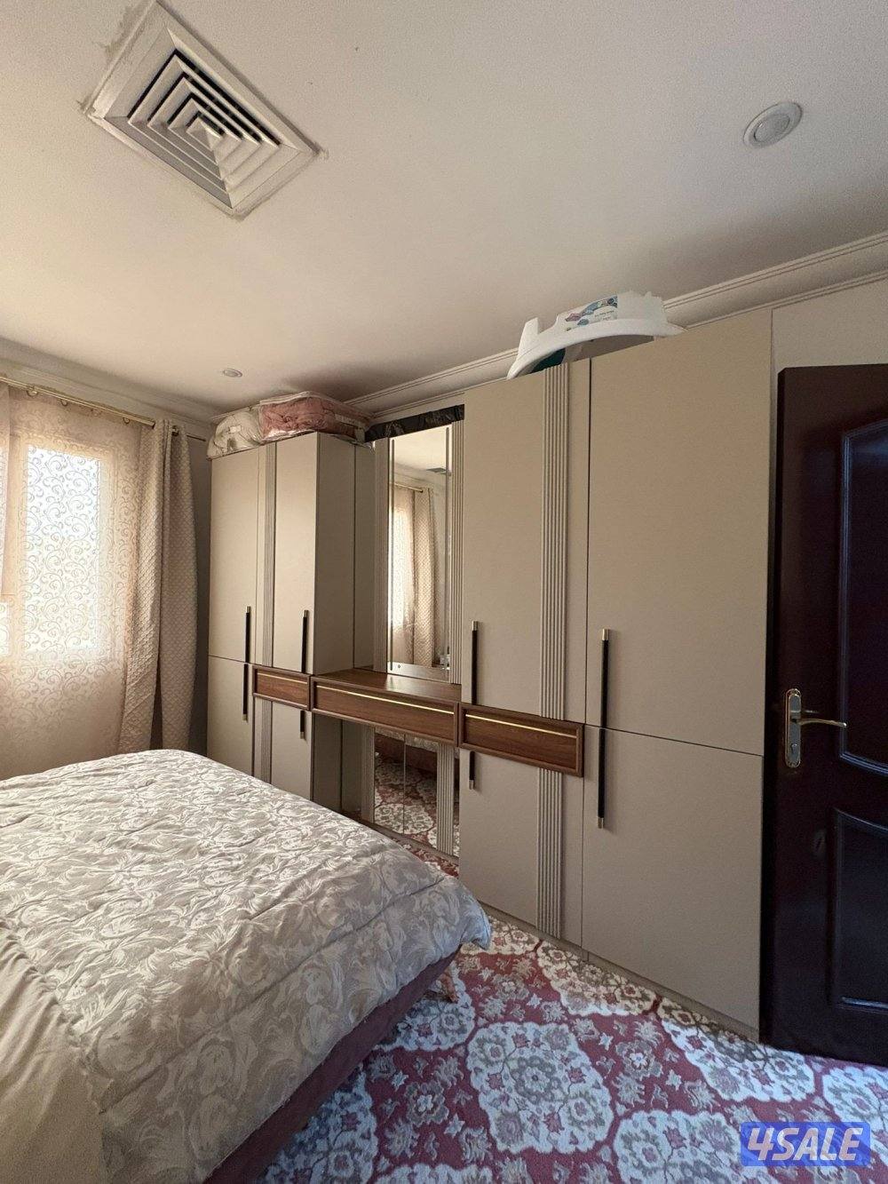 غرفه نوم للبيع شبه جديده4