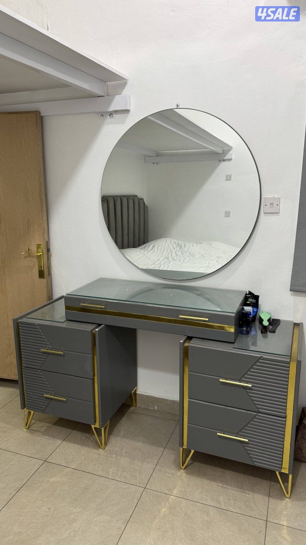 غرفه نوم نظيفه جداً للبيع سبب البيع السفر2