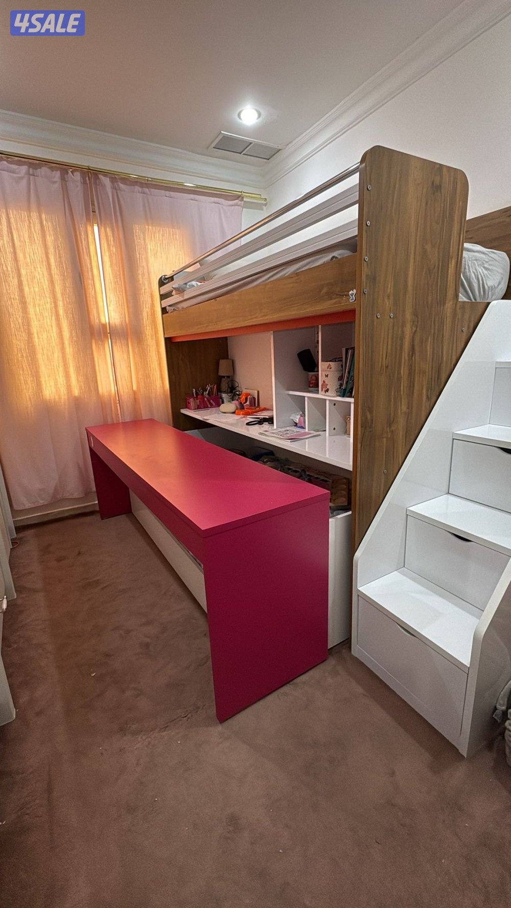 سرير اطفال طابقين وخزانه ثلاث ابواب1