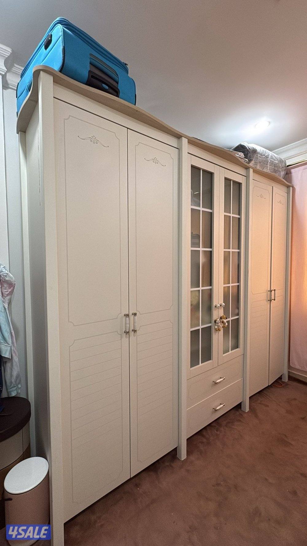 سرير اطفال طابقين وخزانه ثلاث ابواب3