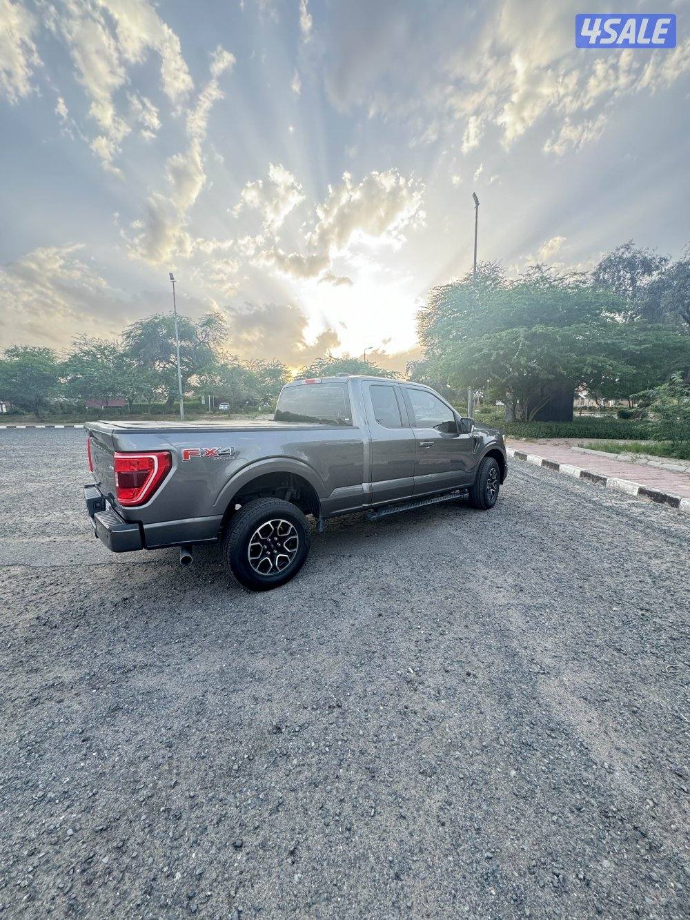 وانيت دبل غمارة ونص Fx4 2021 وارد الغانم1