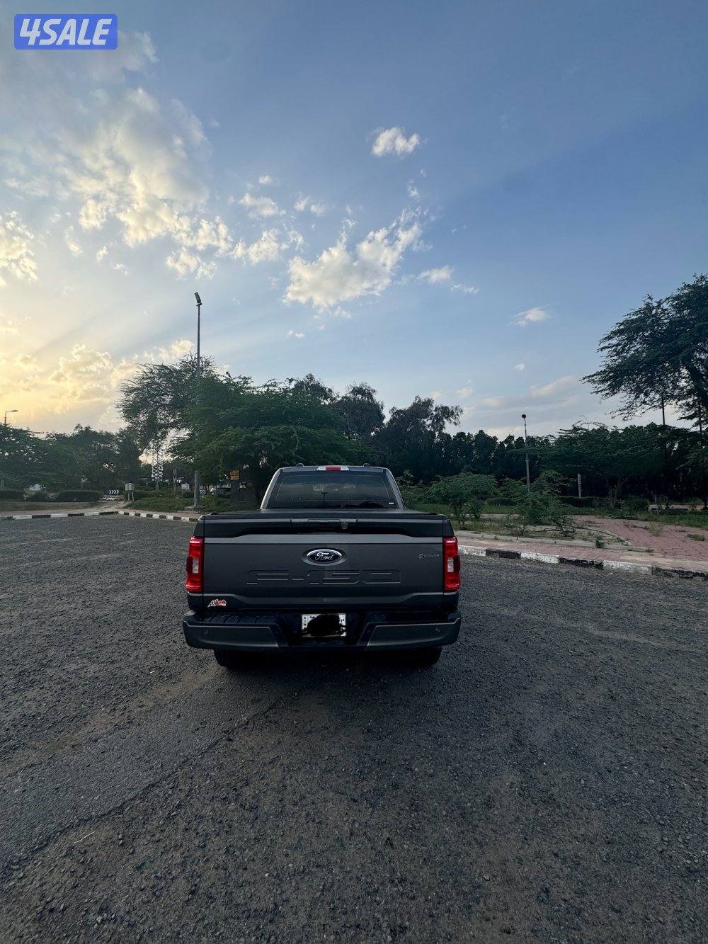 وانيت دبل غمارة ونص Fx4 2021 وارد الغانم4