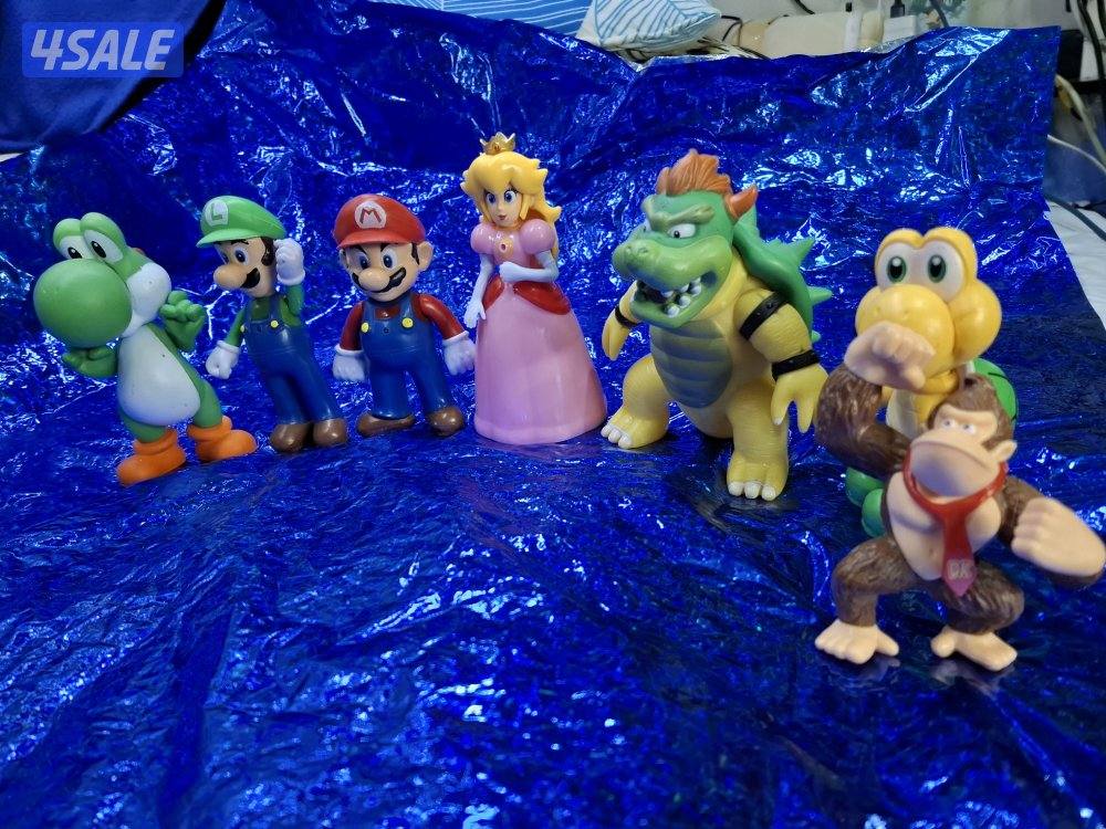 SUPERMARIO CHARACTERS & FRIENDS COLLECTIBLE TOYS0