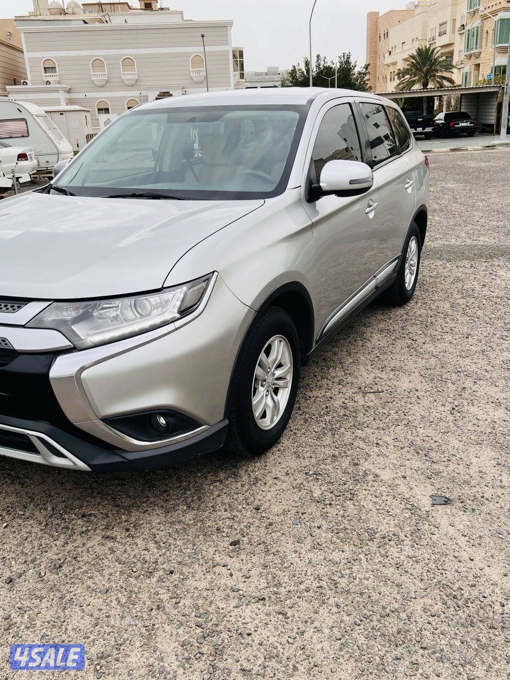 للبيع أوتلاندر نظيف1