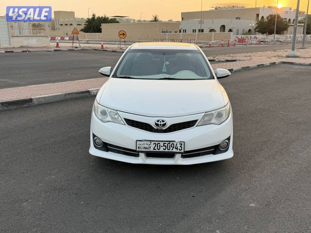 كامري 2013 GLX ابيض2