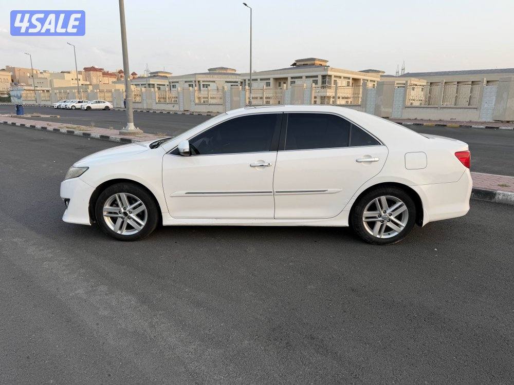 كامري 2013 GLX ابيض5