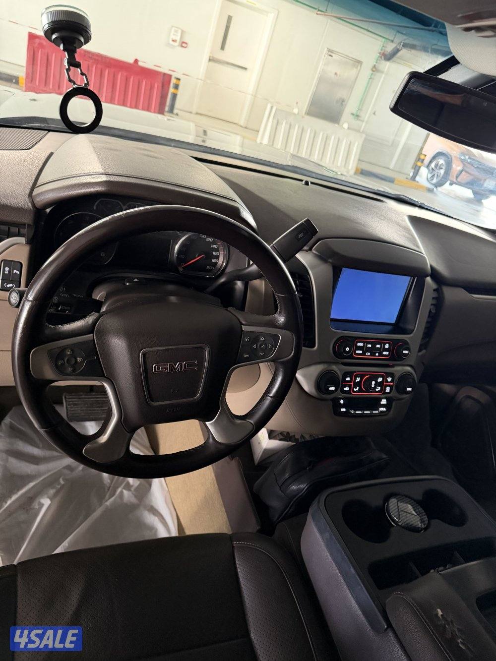 للبيع يوكن SLT 20160