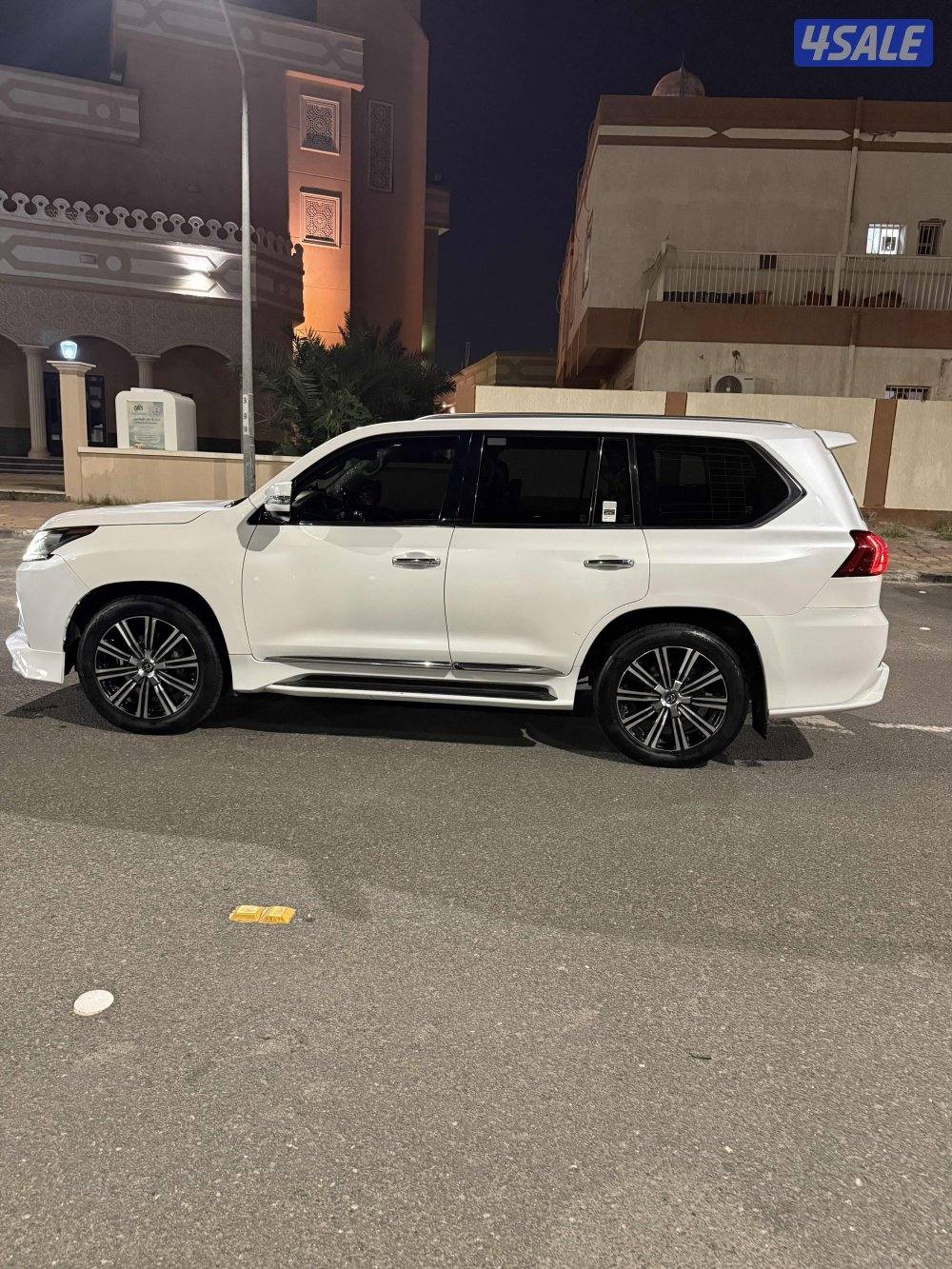 جيب لكززس 2018 ماشي 308 سيرفس منتظم بالوكالة والصامل يبشر بالخير10