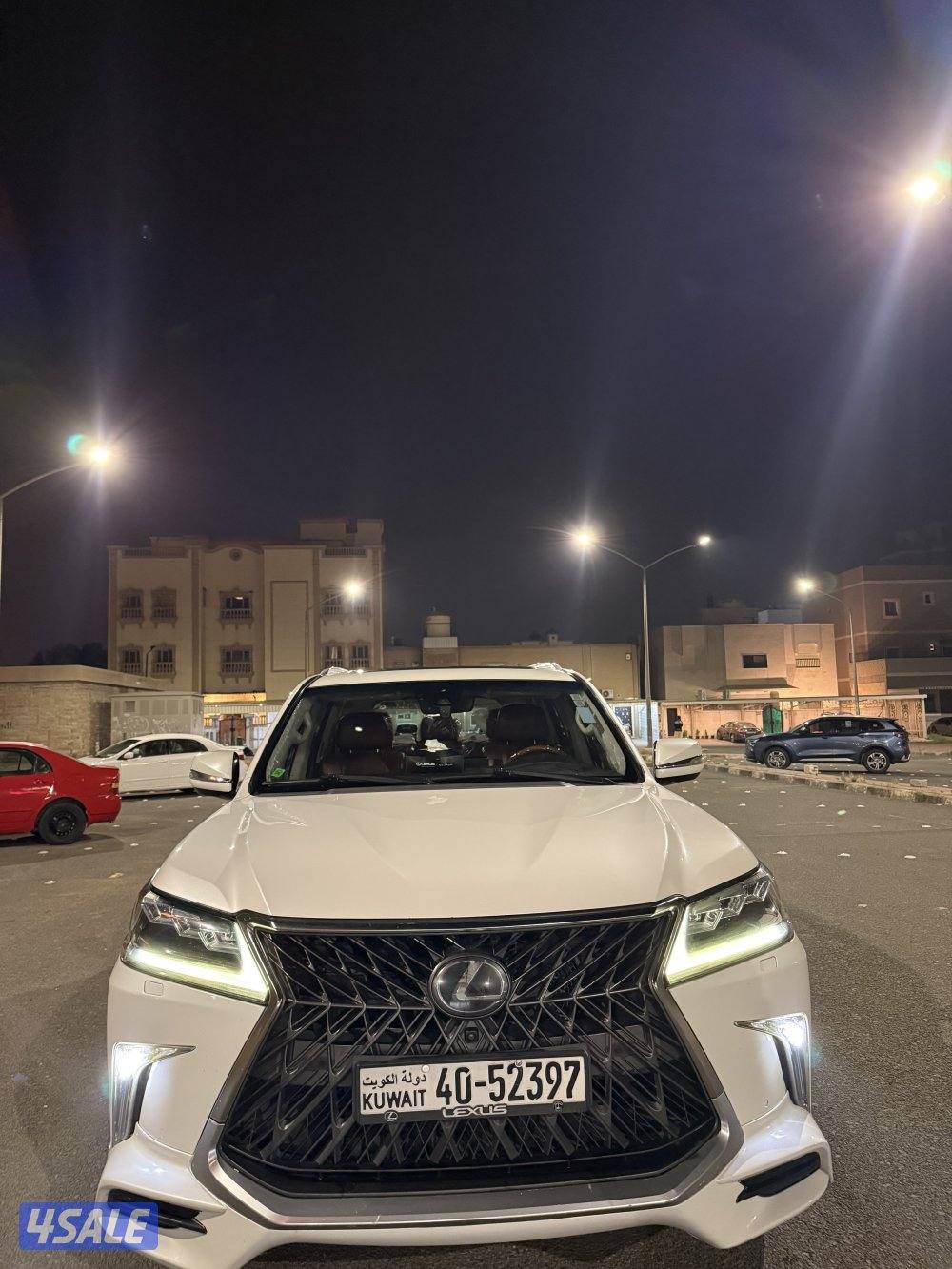 جيب لكززس 2018 ماشي 308 سيرفس منتظم بالوكالة والصامل يبشر بالخير13