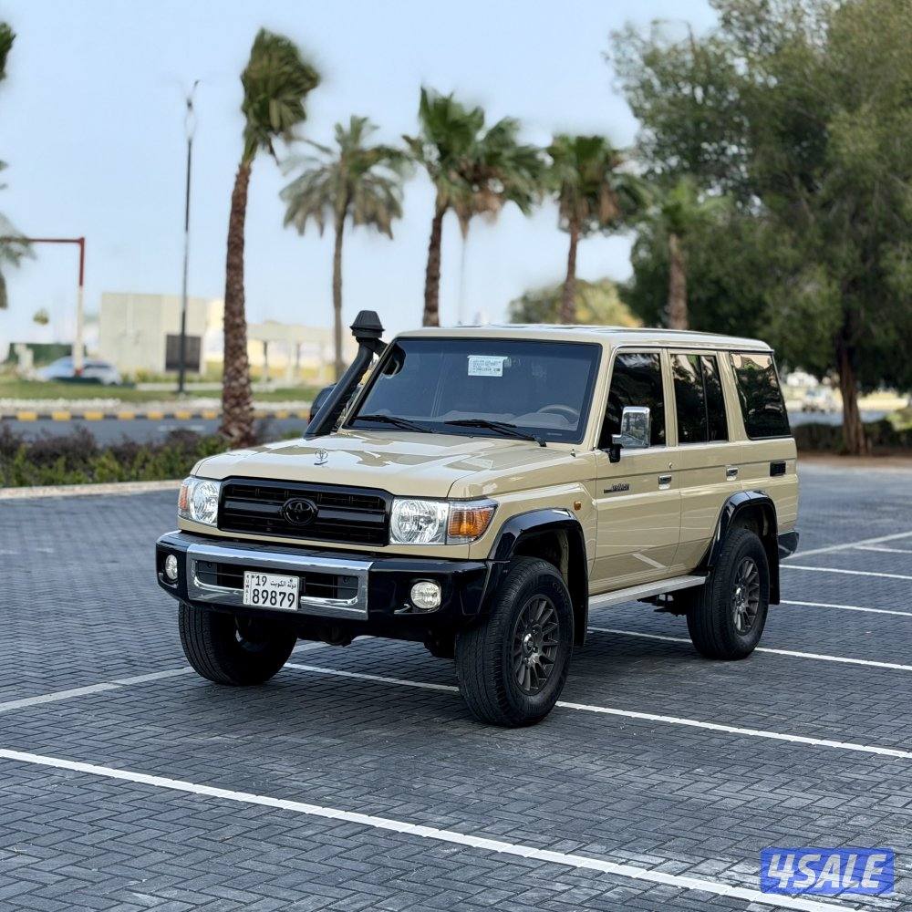  تويوتا لاندكروزر موديل 2021 (نص) وارد الساير صبغ الوكاله2