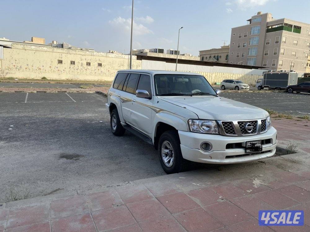 سوبر سفاري وارد الامارات موديل 2009 كشنات جلد ملبس مخمل3