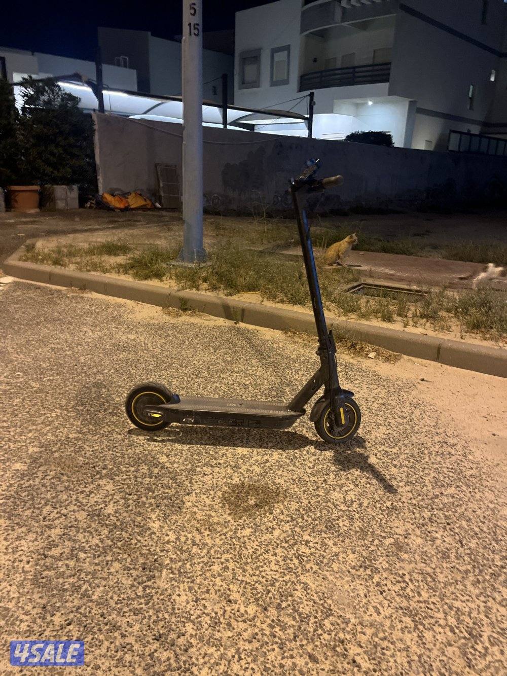 ☄️ninebot☄️ سكوتر للبيع حاله شبه جيده لمواصفات اكثر تواصل مع الرقم🛴0