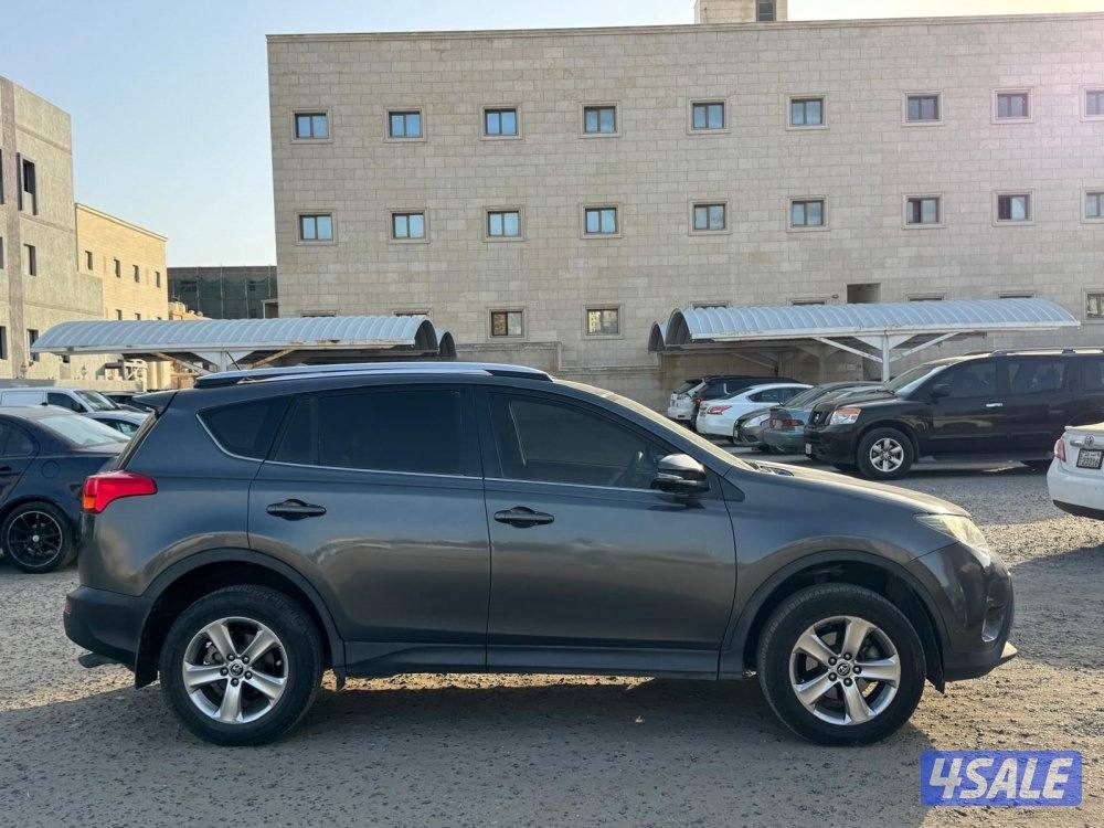 تويوتا راف ٤ ٢٠١٥ عداد ١٧٠ الف كيلو1