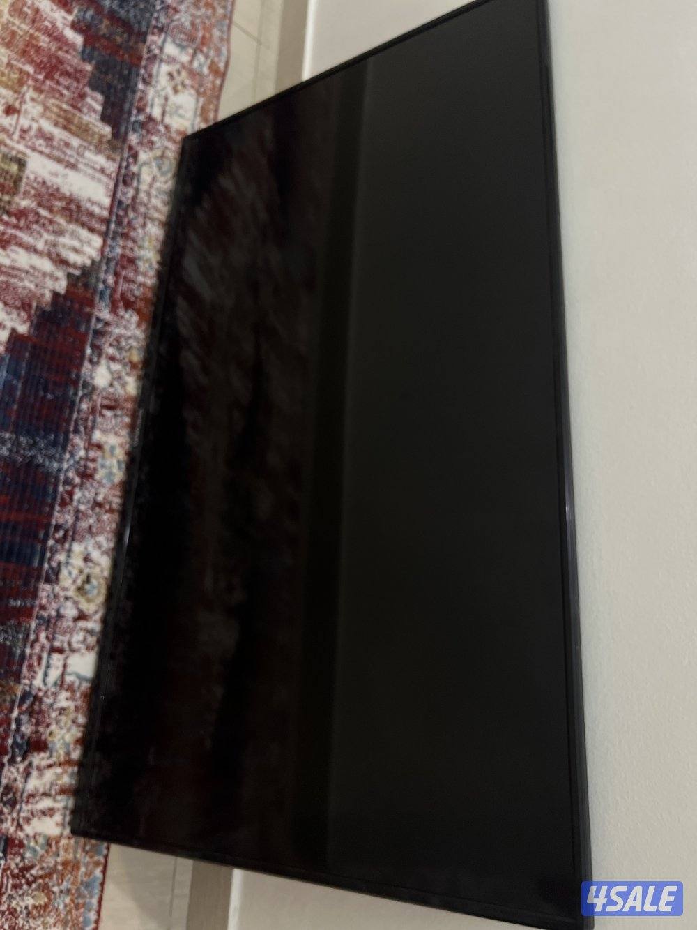 تلفزيون 50 بوصة نظيف مع ستاند بسعر مناسب9