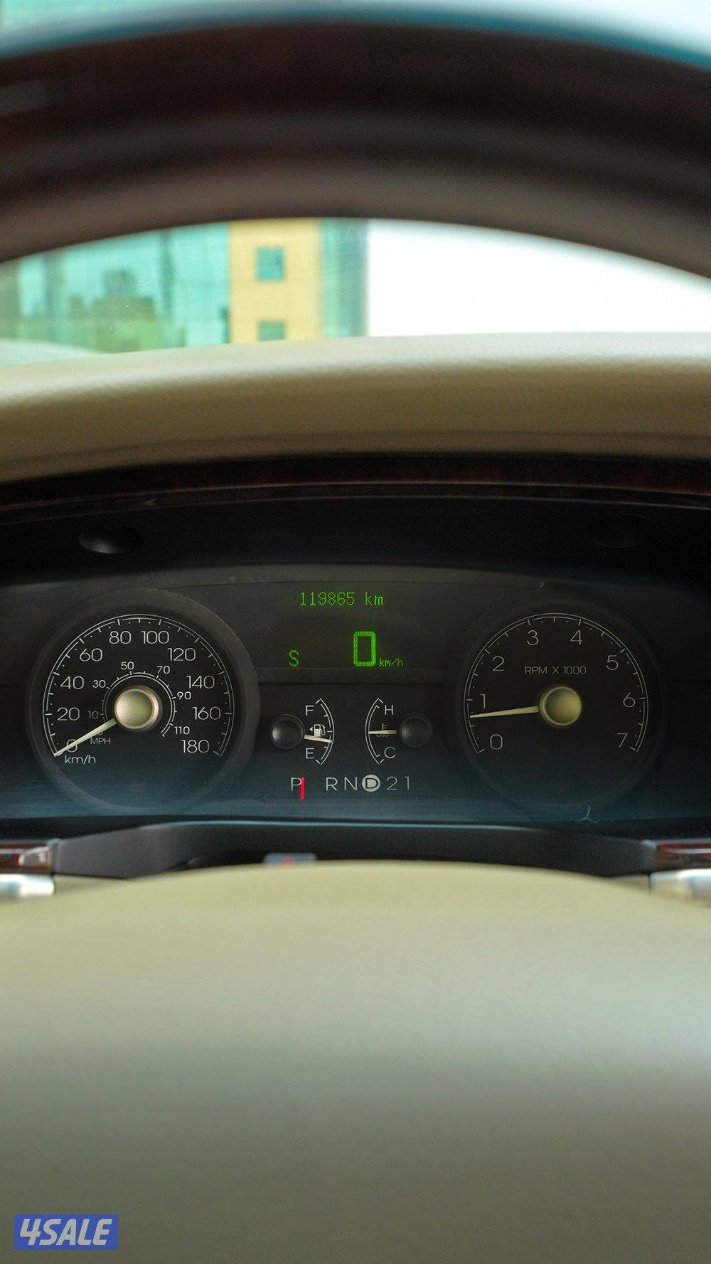 لنكن تاون كار بحالة نادرة1