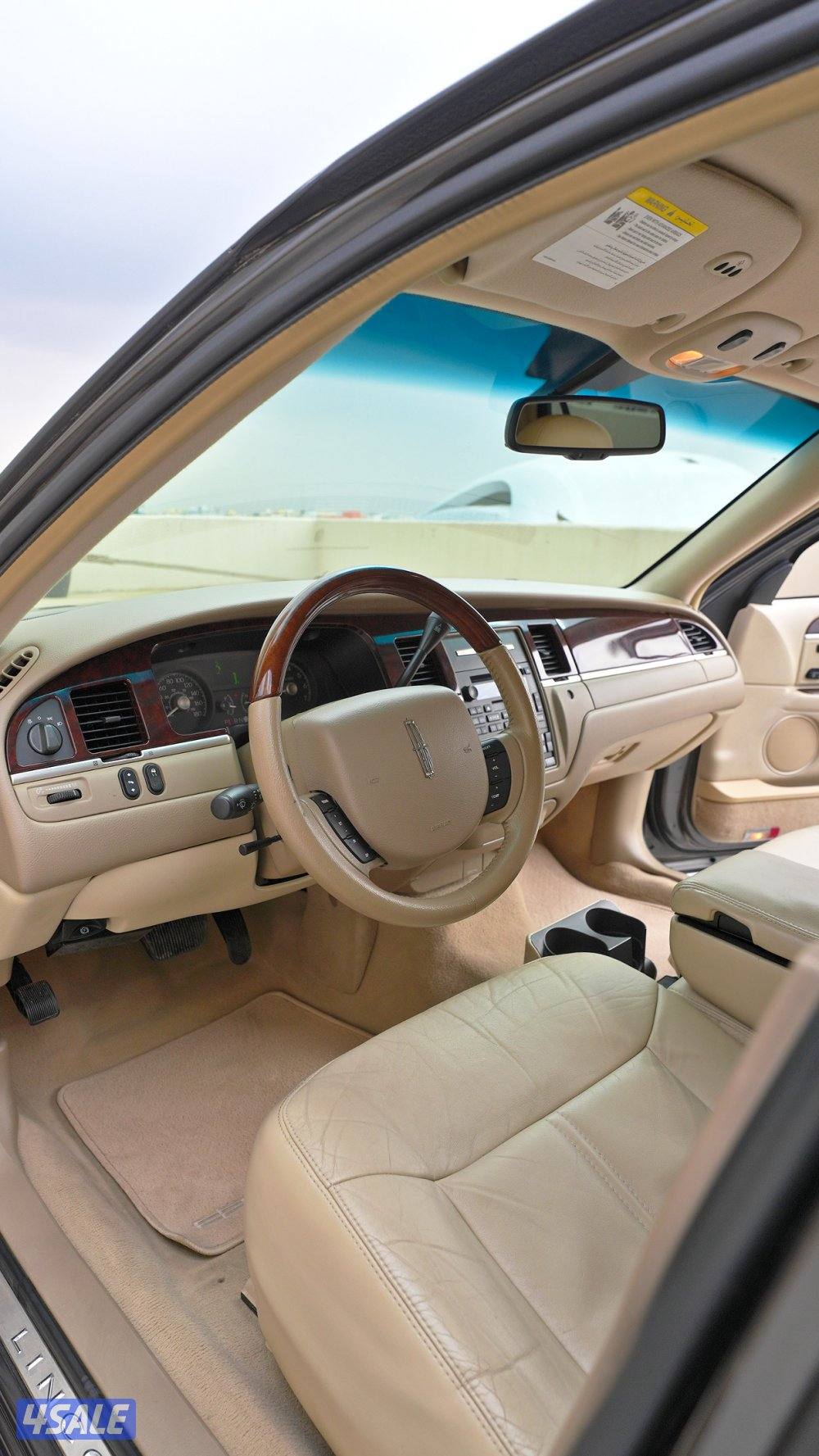 لنكن تاون كار بحالة نادرة13