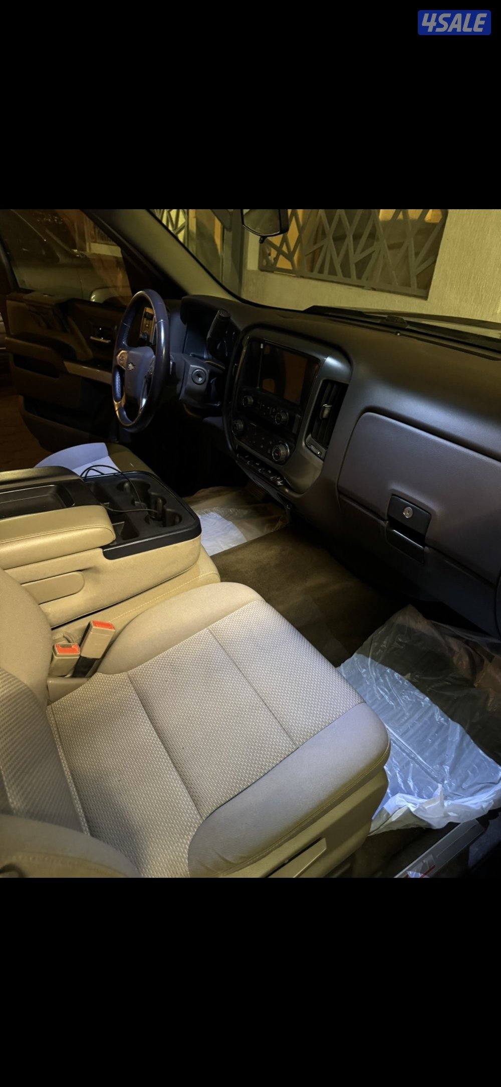 للبيع سلفرادو Z715