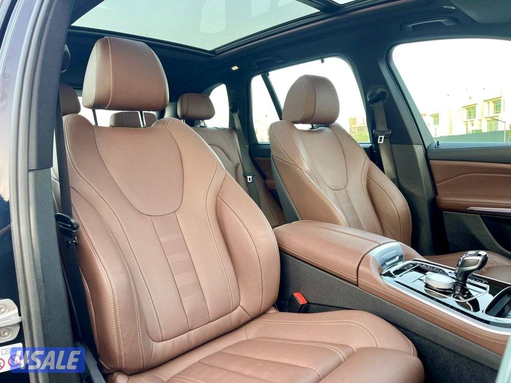 بحالة ممتازه عداد 104 الف مكينه 6 سلندر موديل 20207