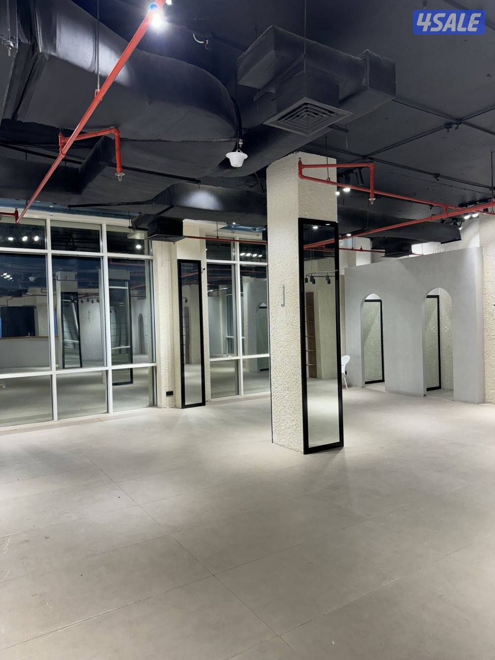 للإيجار محلات تجارية في منطقة الفحيحيل2