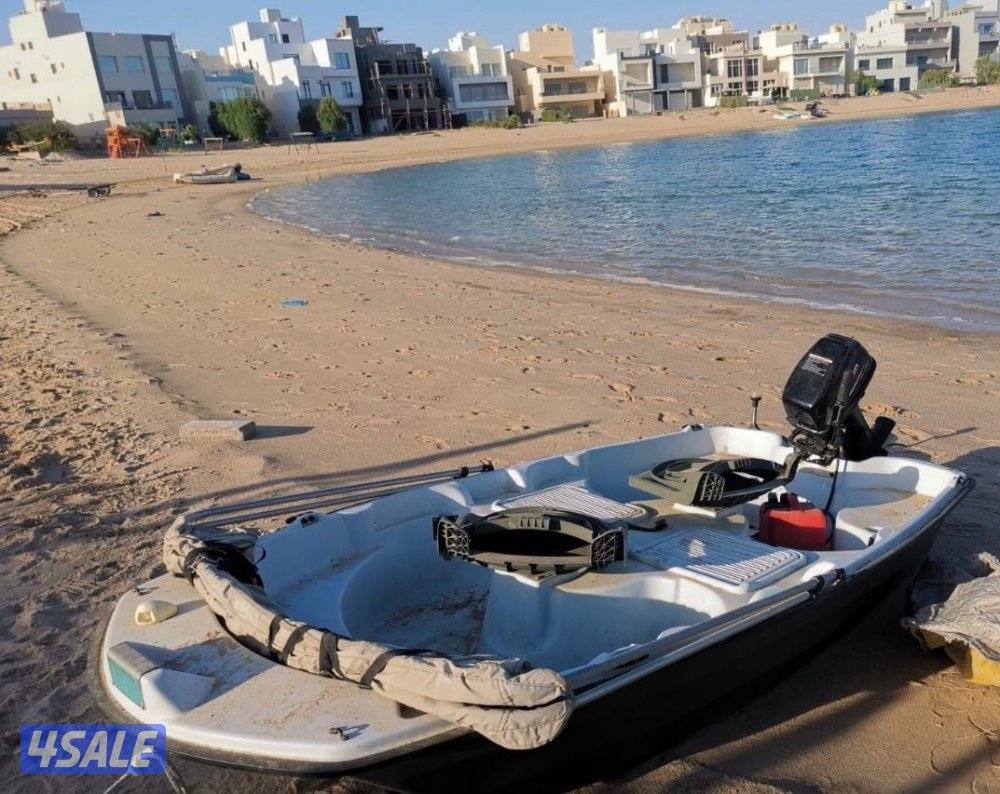 للبيع ماشوة ١٠ قدم مع ماكينة ٨ حصان وارد الروضان استعمال خفيف جدا1