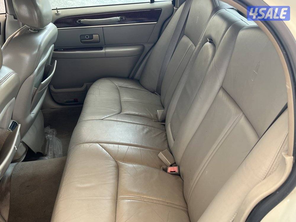 للبيع سيارة لنكولن سيجنيشر موديل ٢٠٠٥2