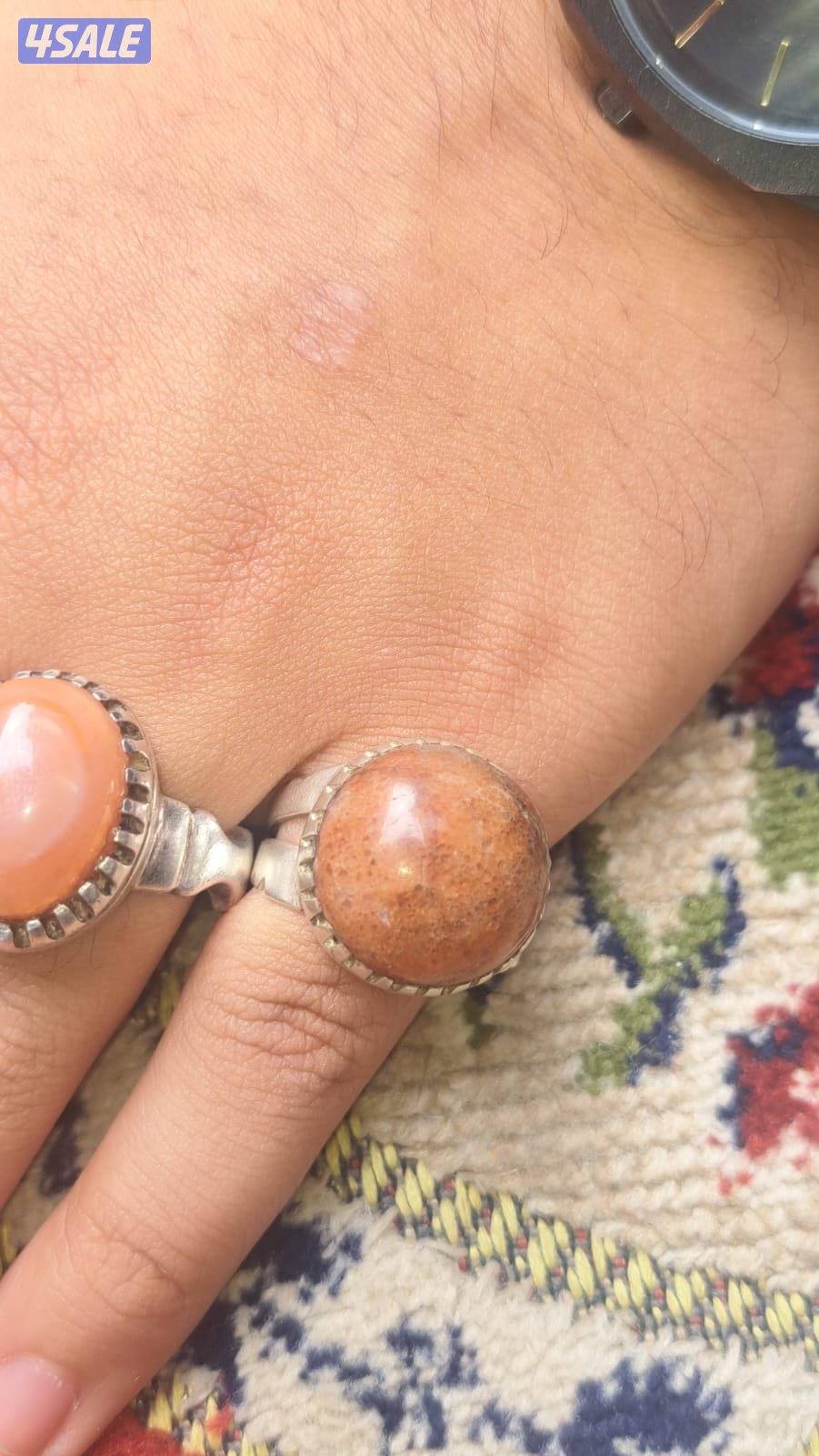 خواتم عقيق قديمه وفضه ثقيله2