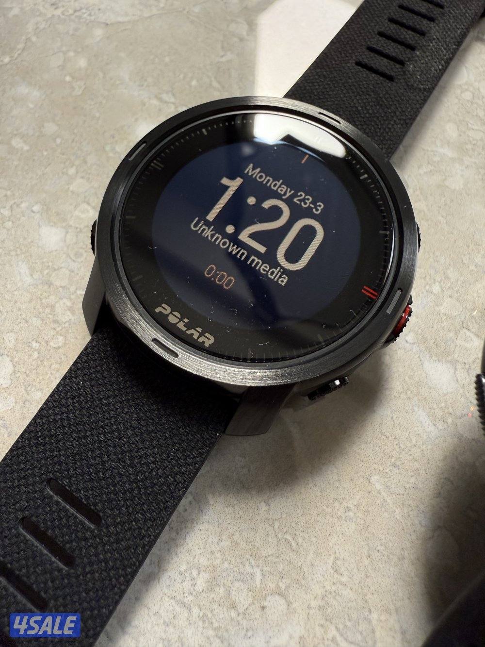 Garmin / Polar / Vertix Fitness smart watches  الاسعار والحالة بالوصف10