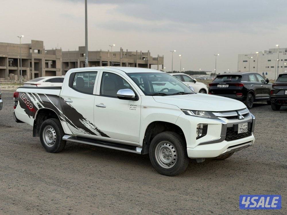 وانيت ميتسوبيشي 2020 دبل قير صبغ وكالة3