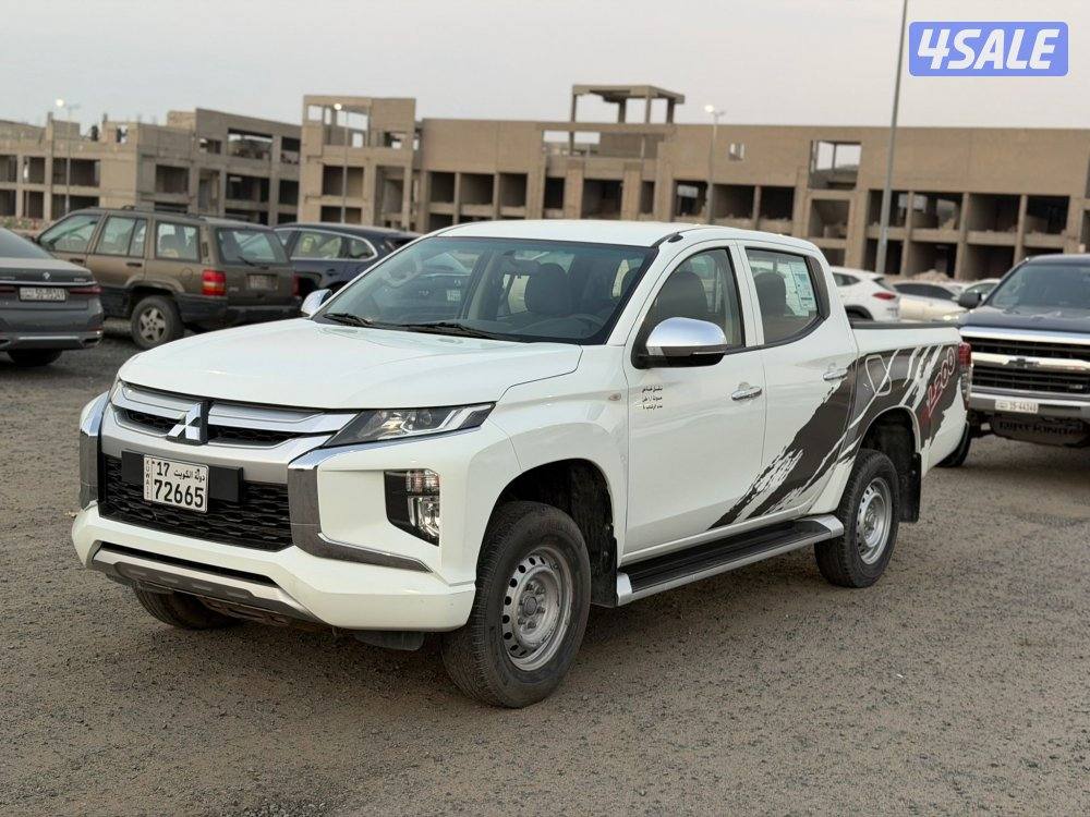 وانيت ميتسوبيشي 2020 دبل قير صبغ وكالة4