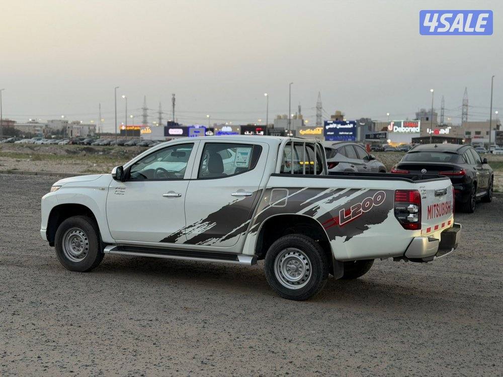 وانيت ميتسوبيشي 2020 دبل قير صبغ وكالة5