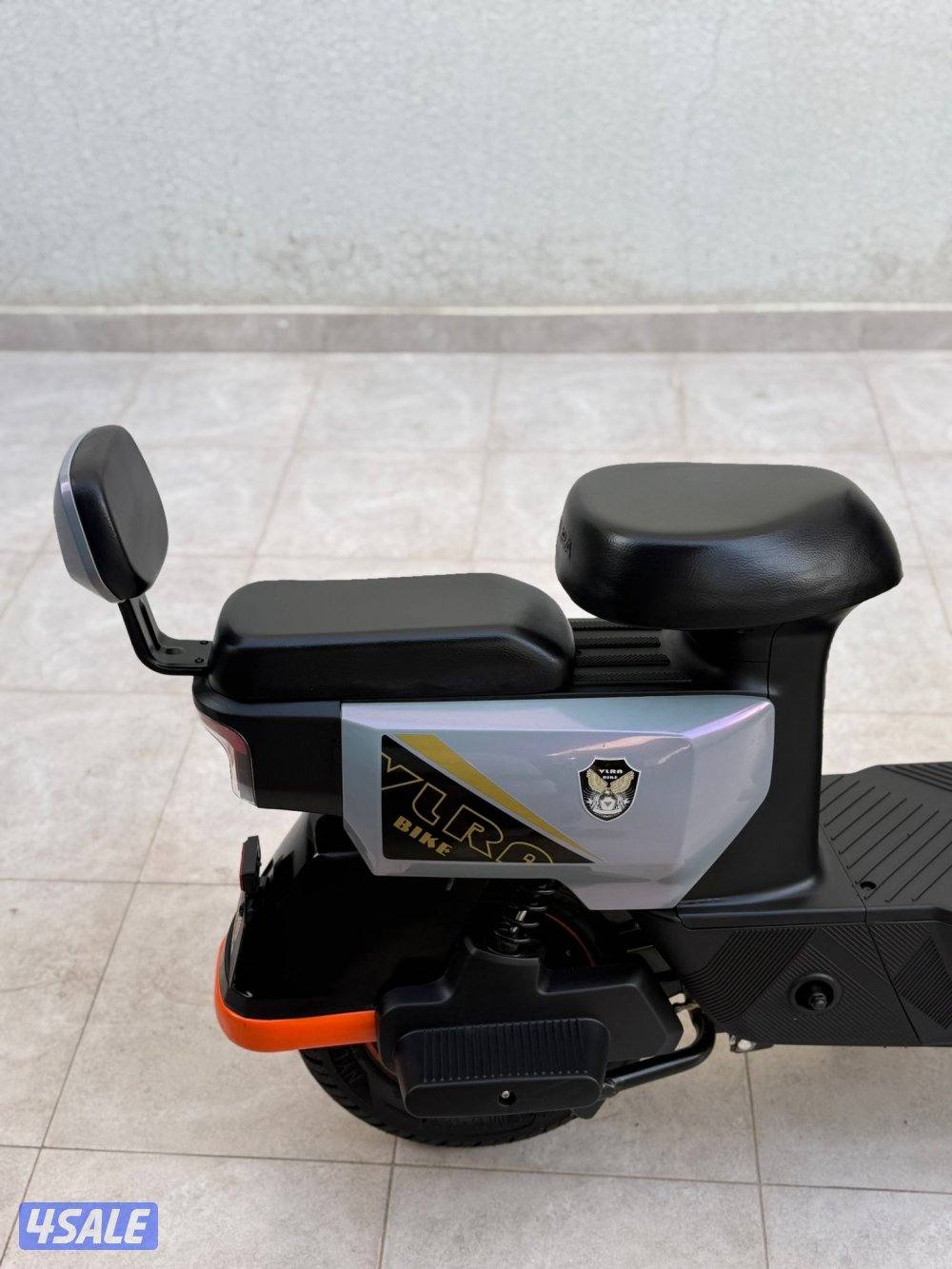 سكوتر حلو نظيف مااستخدمته بس طلعت فيه طلعه وحده0