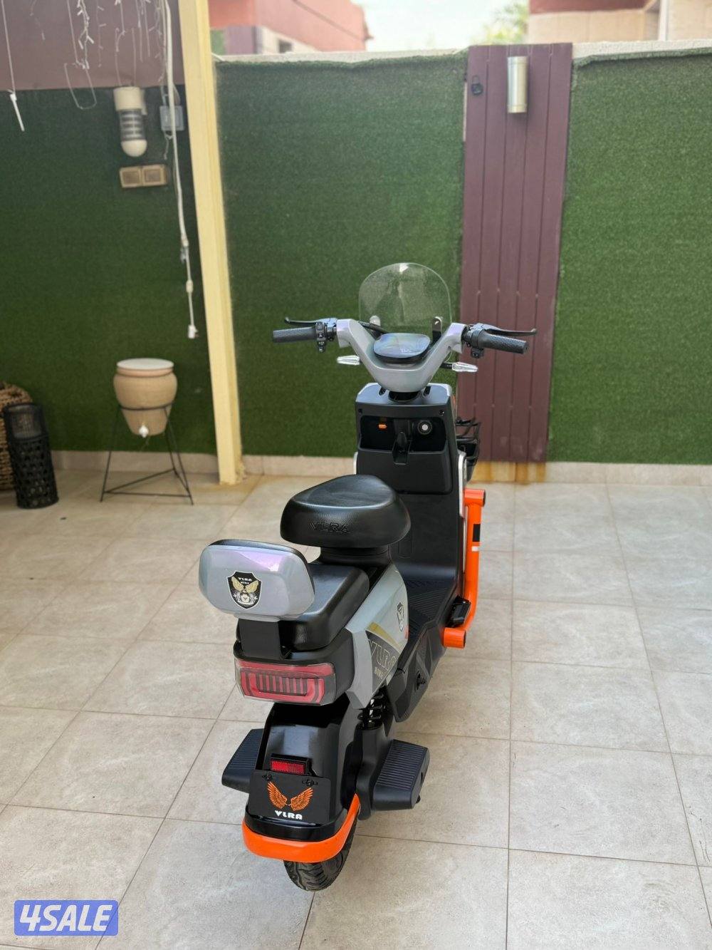 سكوتر حلو نظيف مااستخدمته بس طلعت فيه طلعه وحده2