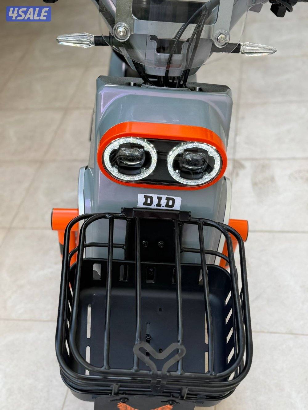 سكوتر حلو نظيف مااستخدمته بس طلعت فيه طلعه وحده5