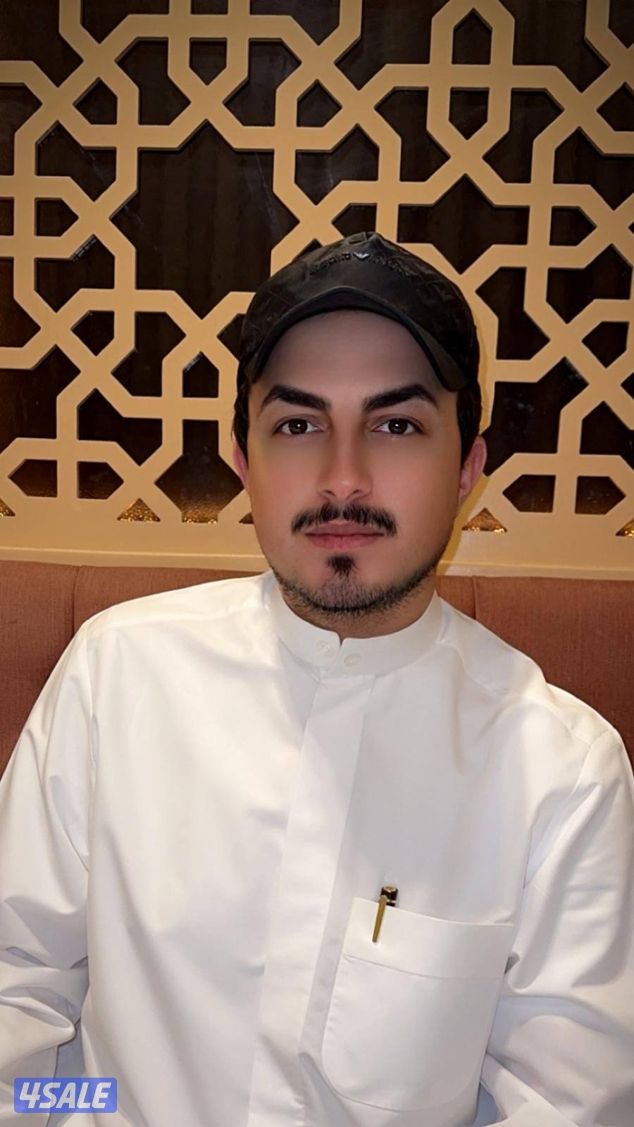 شاب سوري ابحث عن العمل  العمر 28 اقامة قابله للتحويل وليسن0