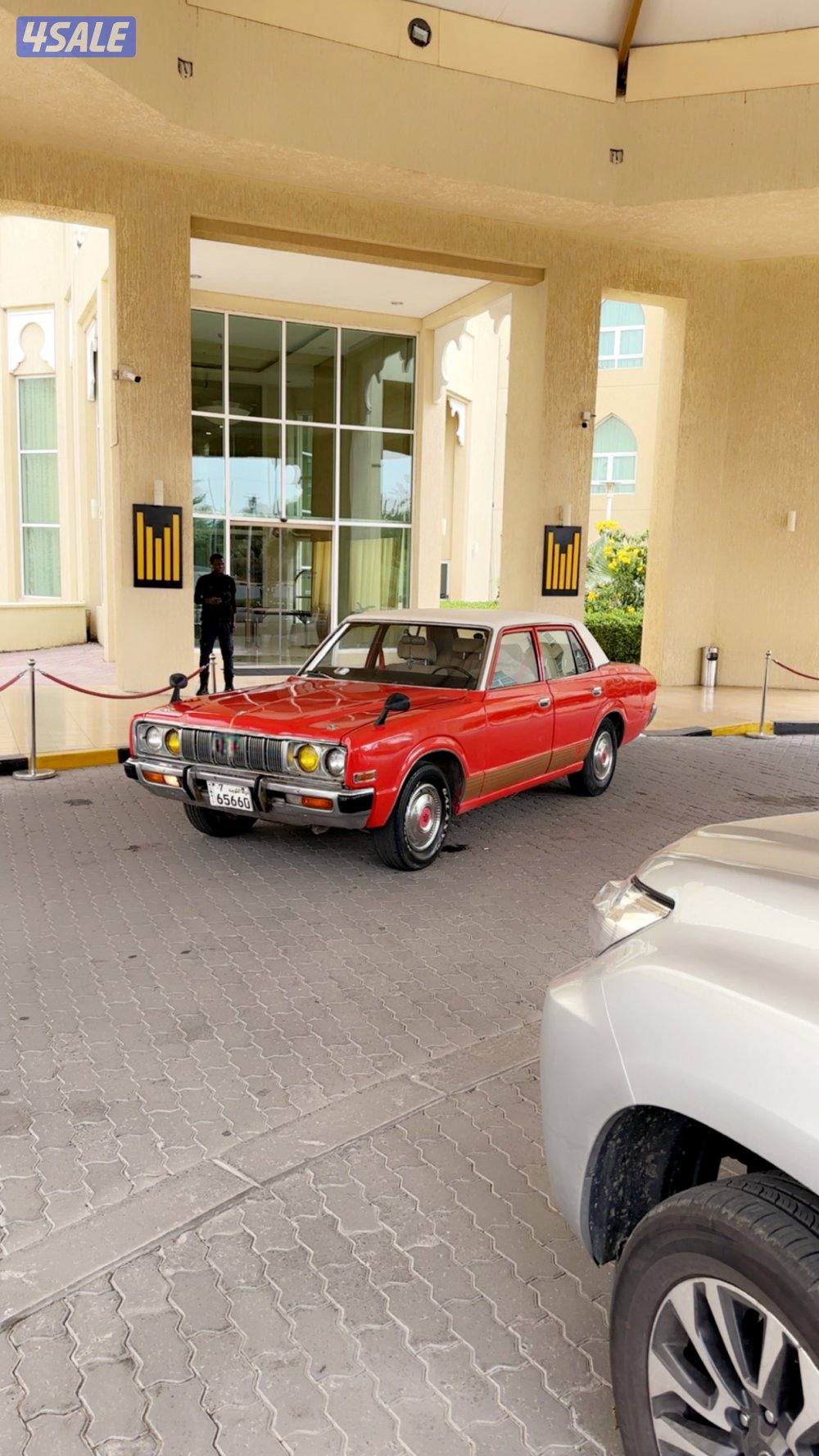 للبيع كراون4